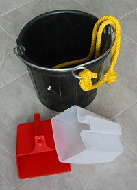 Gummipütz mit Leine, Schöpfer